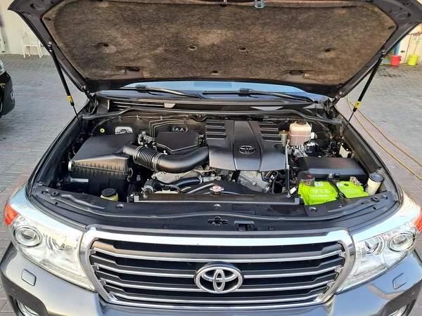 Toyota Land Cruiser GxR V6 Full Option Single Owner Used Very Well Maintained No Any Issue