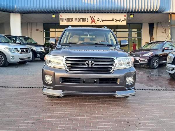 Toyota Land Cruiser GxR V6 Full Option Single Owner Used Very Well Maintained No Any Issue