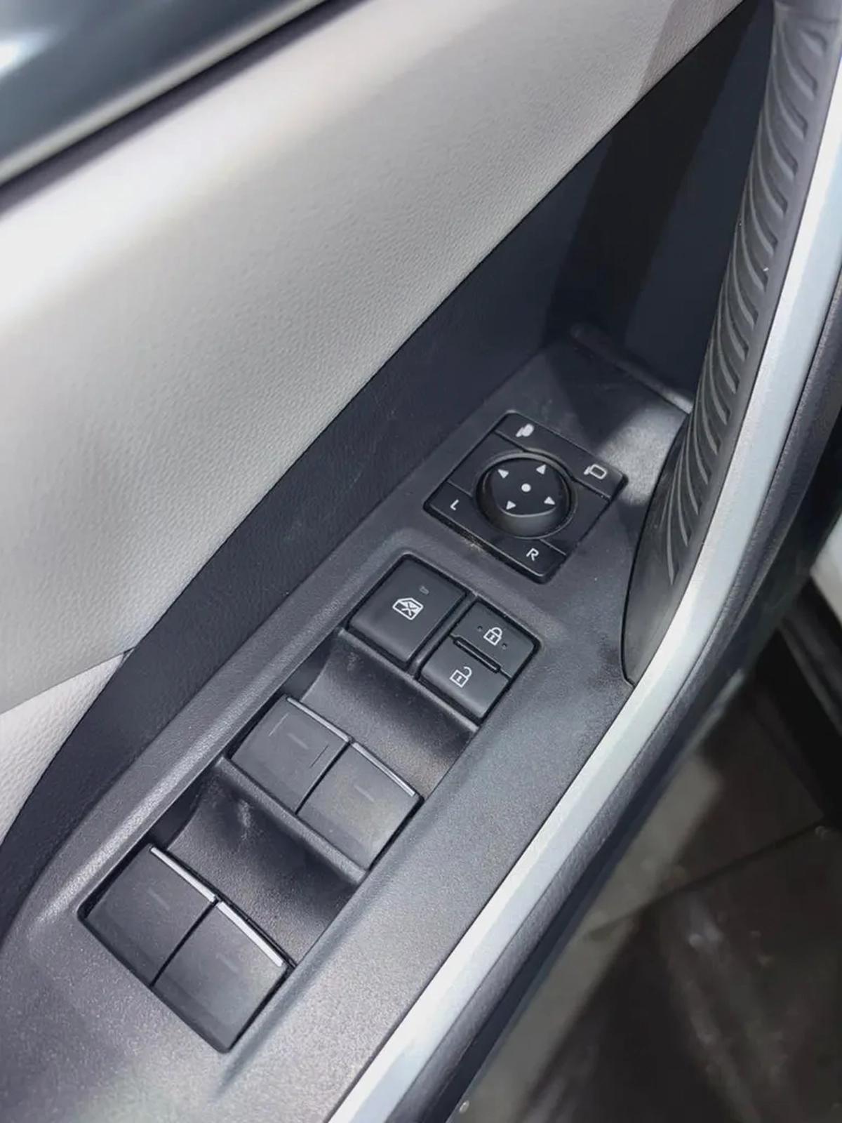 TOYOTA RAV4 ADVENTURE 2.5L PETROL FULL 2025YM تويوتا راف4 ادفانشر فل اوبشن مكينه 2500 بنزين-10-10