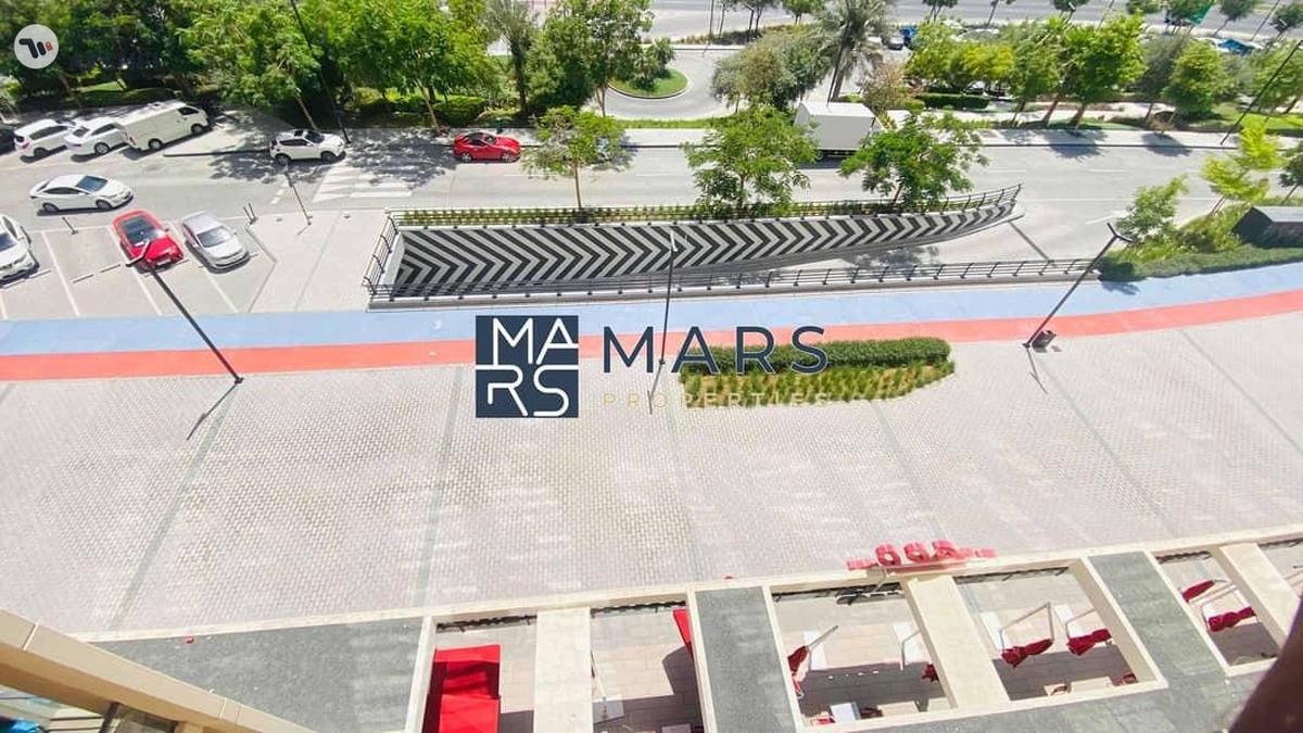 Cozy | Sunny | Brand new Furniture | Main Road View-10-10