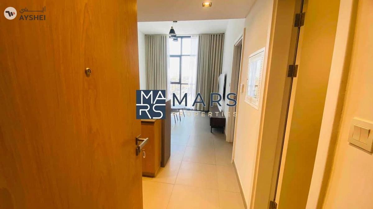 Cozy | Sunny | Brand new Furniture | Main Road View-1-1