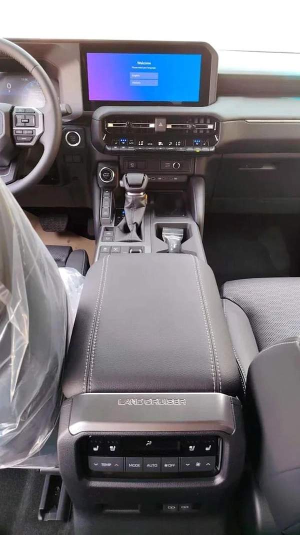Toyota Prado (LHD) PRADO LUXURY 2.4P AT MY2025