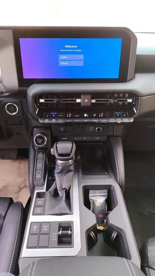 Toyota Prado (LHD) PRADO LUXURY 2.4P AT MY2025