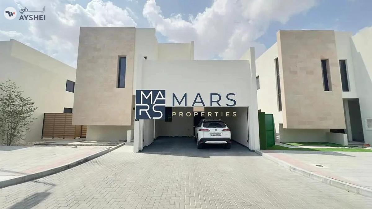 ๐ Majestic 4BR Sama Majlis Villa | Prime Location | Expansive Plot ๐-0-0