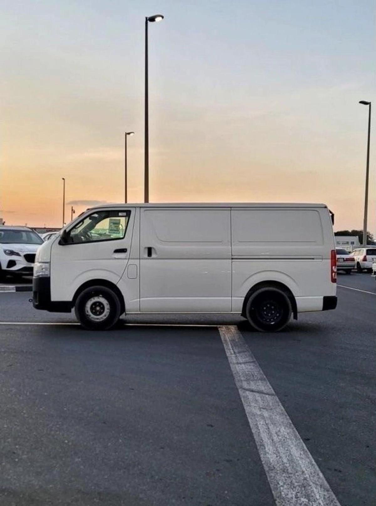 Toyota Hiace Toyota Hiace Cargo 2.7L Petrol 2026-2-2