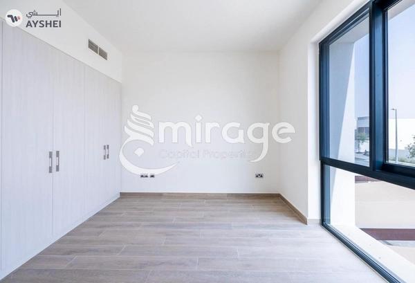 TOWNHOUSE FOR SALE IN NOYA 1, NOYA