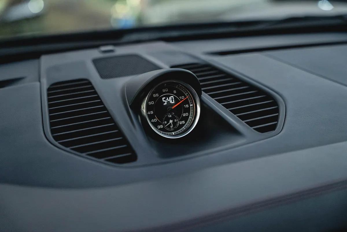 Porsche 911 Carrera Full Service History GCC 3.0L Turbo 6 Cylinders Perfect Condition-13-13