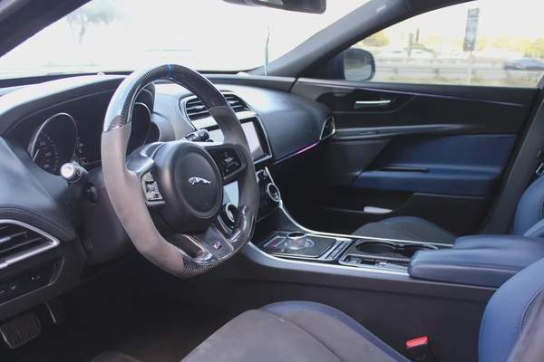 EXCELLENT CONDITION I JAGUAR XE S I 2016 I GCC