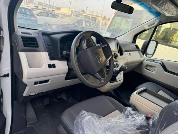 Toyota Hiace 2.8L DIESEL GL FULL OPTION M/T 2025