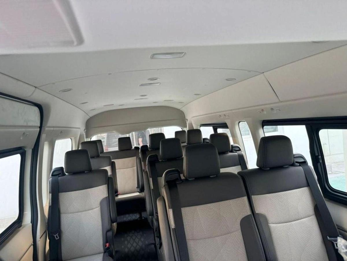 Toyota Hiace 2.8L DIESEL GL FULL OPTION M/T 2025-8-8