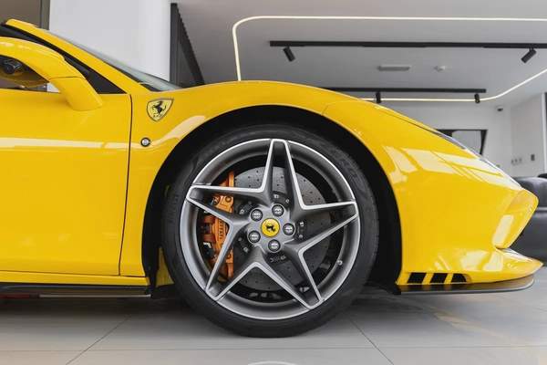Ferrari F8 Spider | Pristine | Fully Carbon Interior Exterior | Carbon Steering Paddles
