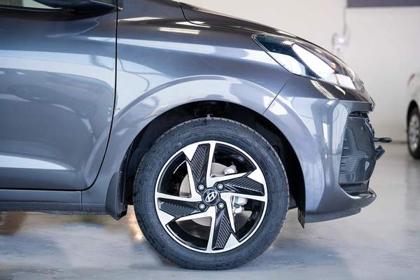 HYUNDAI GRAND i10 MODEL 2026 GCC SPECS