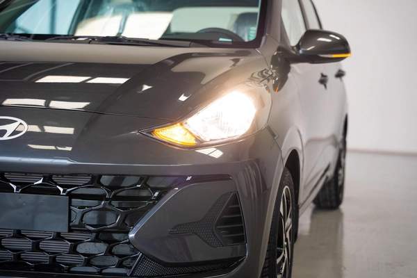 HYUNDAI GRAND i10 MODEL 2026 GCC SPECS