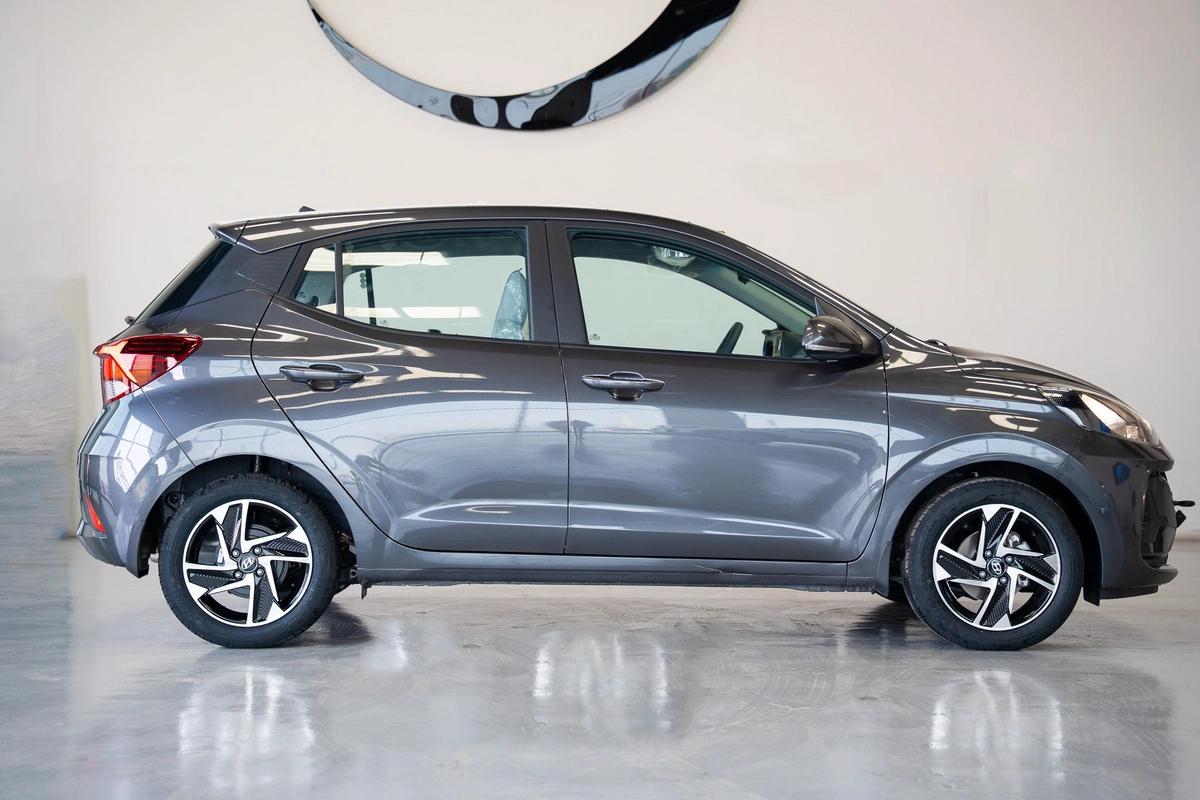 HYUNDAI GRAND i10 MODEL 2026 GCC SPECS-2-2