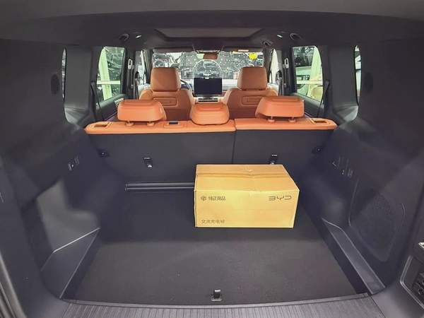 BYD Leopard Titanium 7 2WD Pro 2025 - Brand New - Chinese Specs