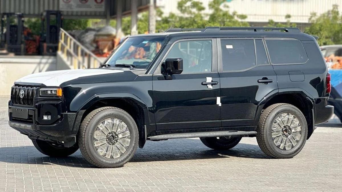 TOYOTA PRADO LUXURY | 2.4L V4 PETROL | FULL OPTION | 360 CAMERA WITH HEAD UP DISPLAY | 2026-0-0