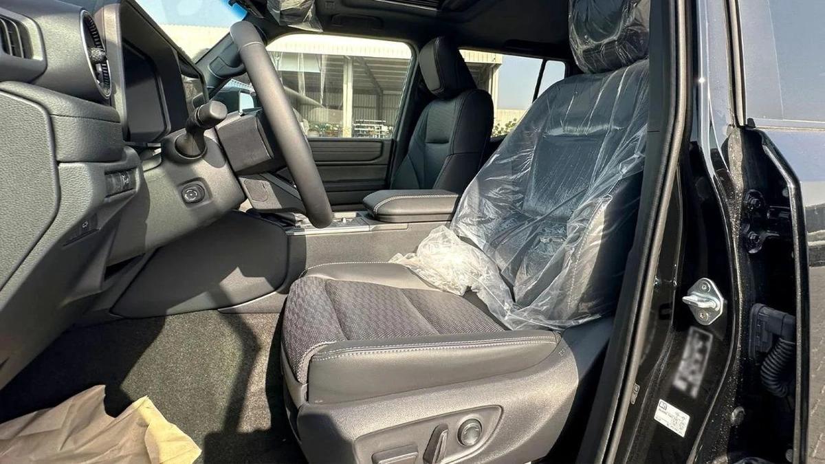TOYOTA PRADO LUXURY | 2.4L V4 PETROL | FULL OPTION | 360 CAMERA WITH HEAD UP DISPLAY | 2026-17-17