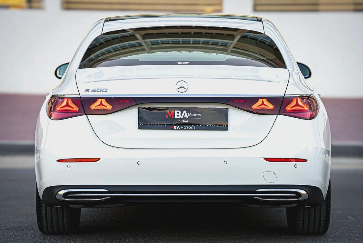 2025 Mercedes-Benz E200 | 0 kms | AMG Package-4-4