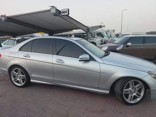 مرسيدس بنز C300 خليجي 2011