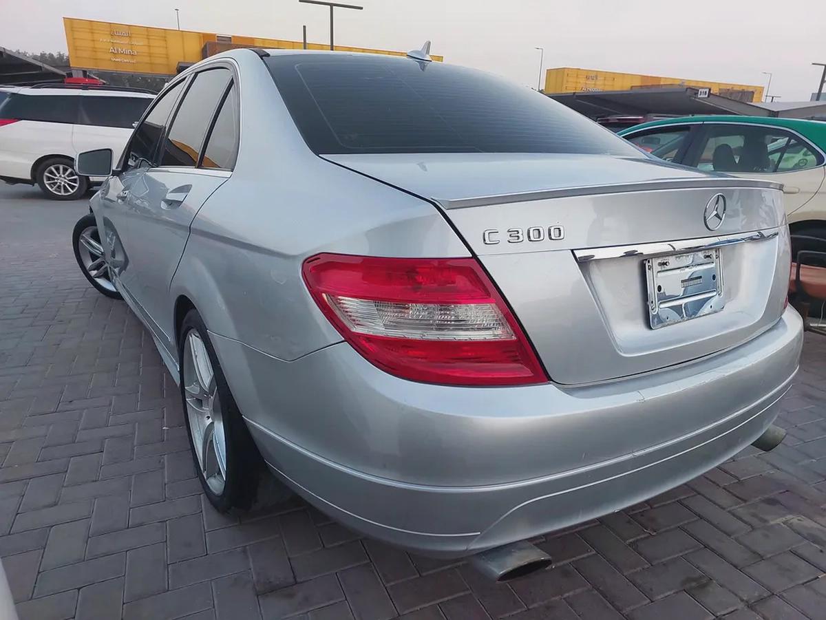 مرسيدس بنز C300 خليجي 2011-8-8