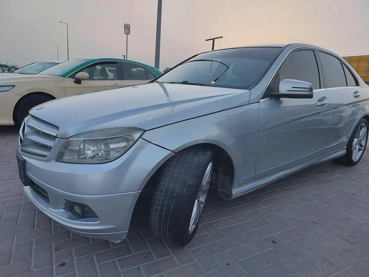 مرسيدس بنز C300 خليجي 2011-12-12