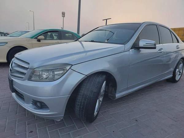 مرسيدس بنز C300 خليجي 2011