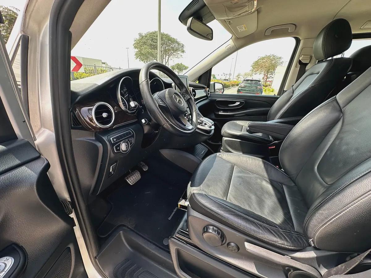 Mercedes Benz V250 2019 GCC-5-5