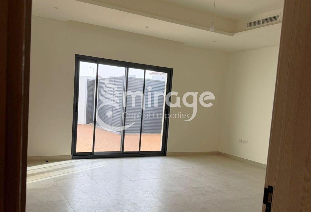 Spacious 3BR Villa | Single Row | Prime Area-6-6