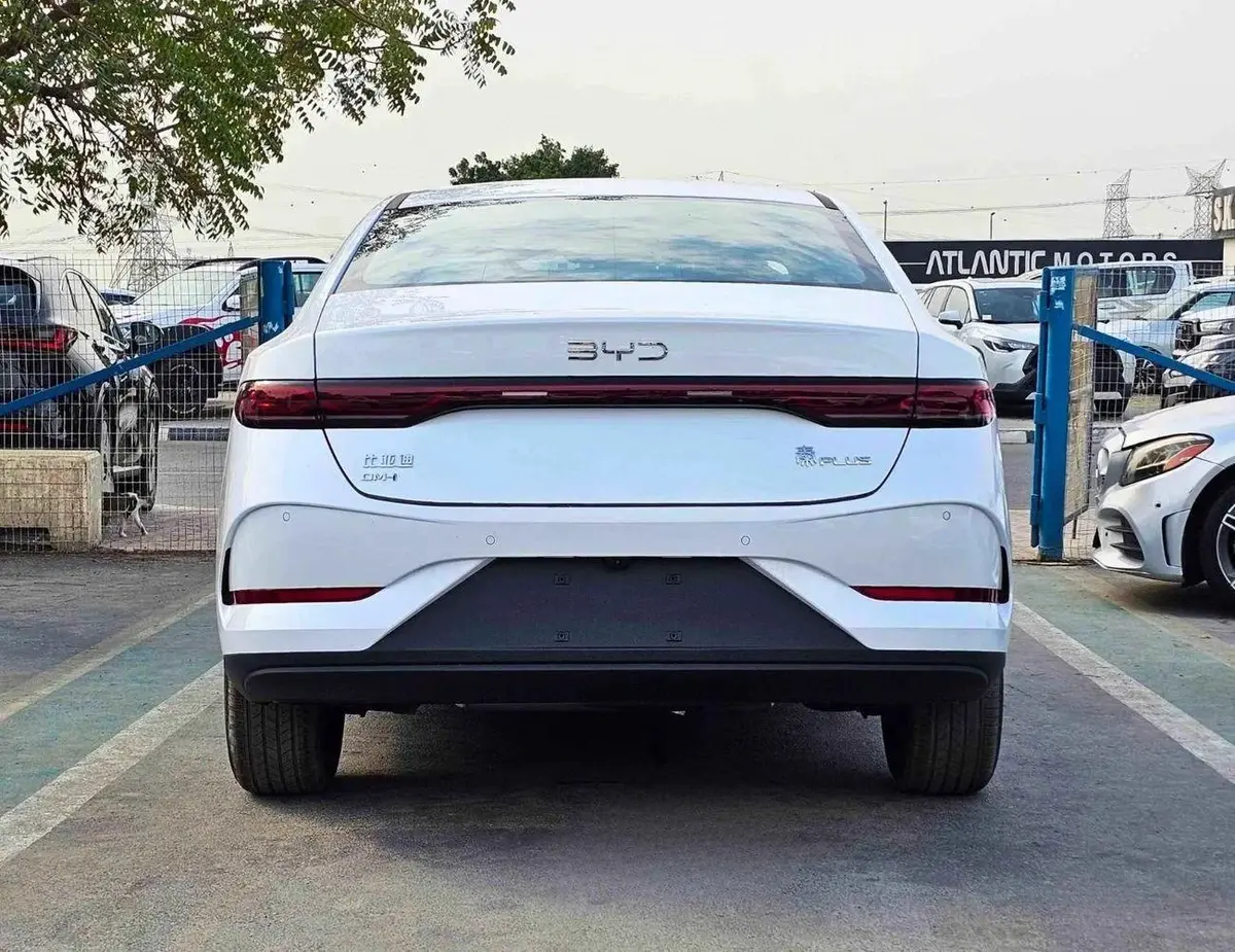 BYD QIN PLUS DMI 55 KM PLUG IN HYBRID / 1.5L V4 PETROL / DVD +CAMERA / PUSH START / LEATHER SEATS-1-1