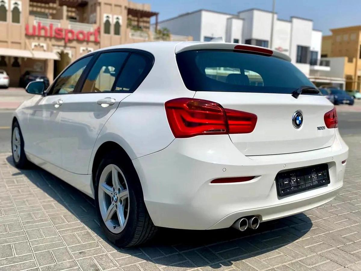 2019 bmw 120i sport line 2.0L || GCC specs || 4 cylinder turbocharged || accident free-4-4