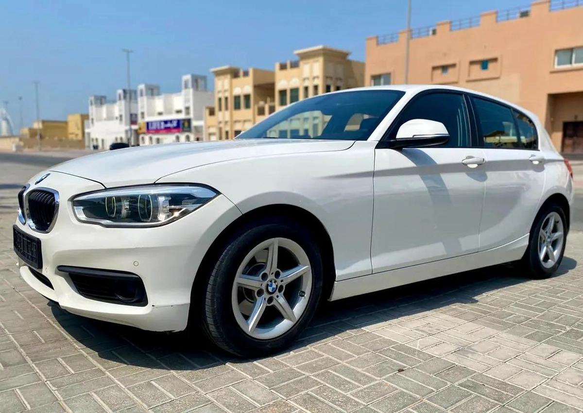 2019 bmw 120i sport line 2.0L || GCC specs || 4 cylinder turbocharged || accident free-1-1