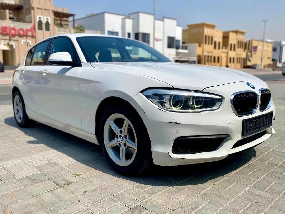2019 bmw 120i sport line 2.0L || GCC specs || 4 cylinder turbocharged || accident free-17-17