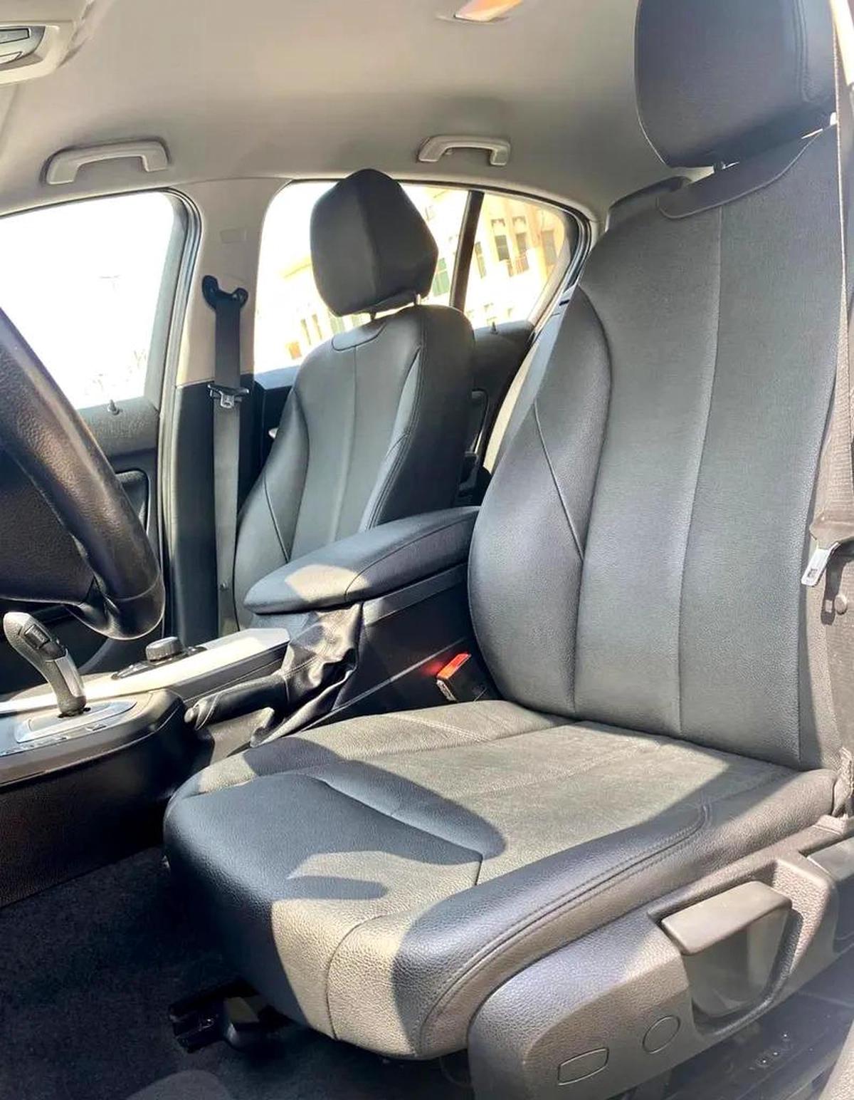 2019 bmw 120i sport line 2.0L || GCC specs || 4 cylinder turbocharged || accident free-14-14