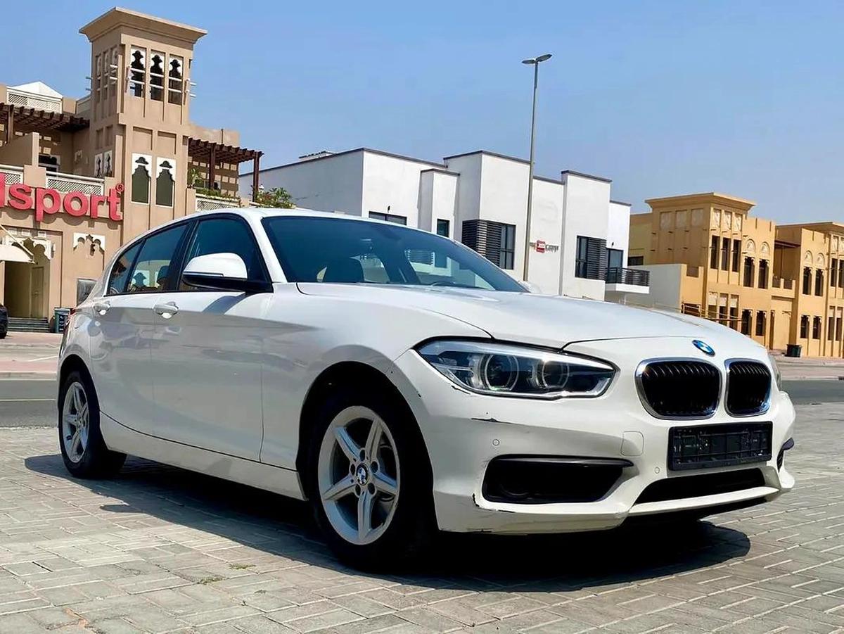 2019 bmw 120i sport line 2.0L || GCC specs || 4 cylinder turbocharged || accident free-0-0