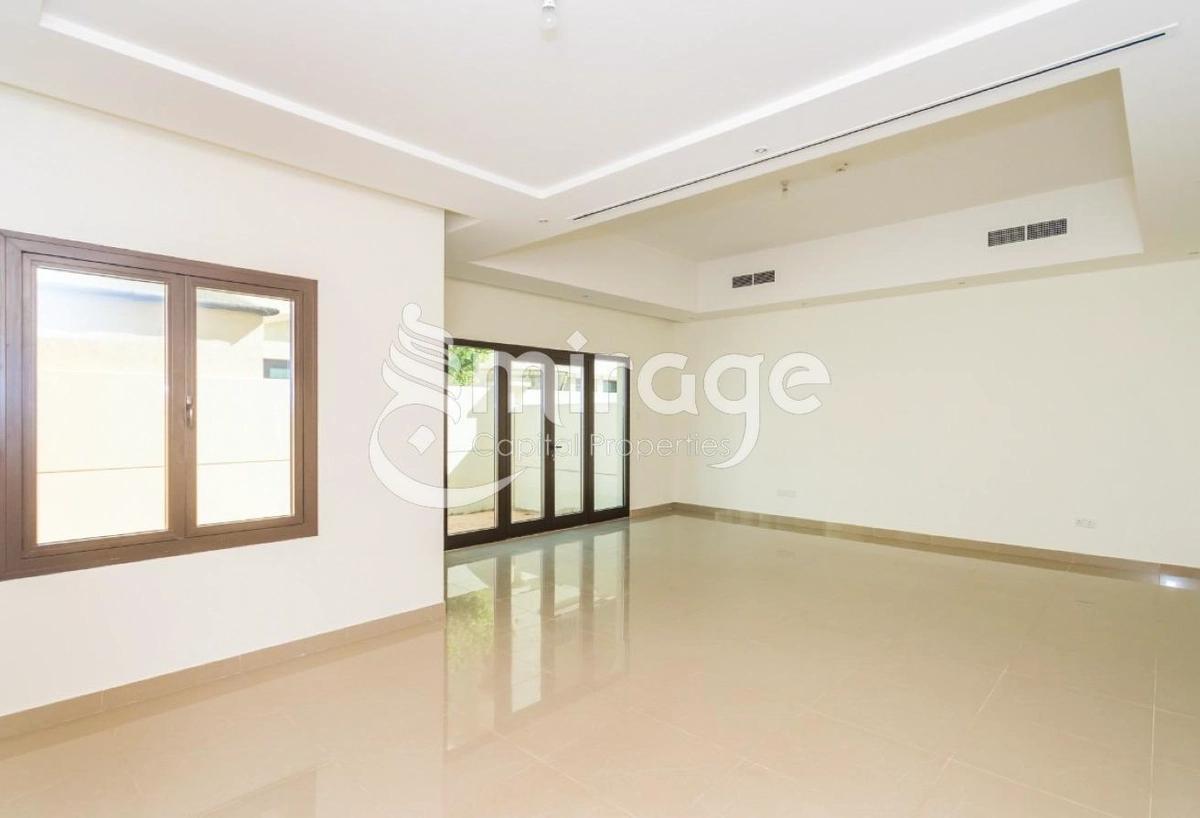 Spacious 3BR TH |Full Facilities |Prime Location-5-5