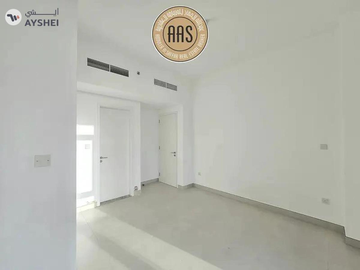 Spacious Apartment ! Garden View ! With All Aminities ! Ready to Move-7-7
