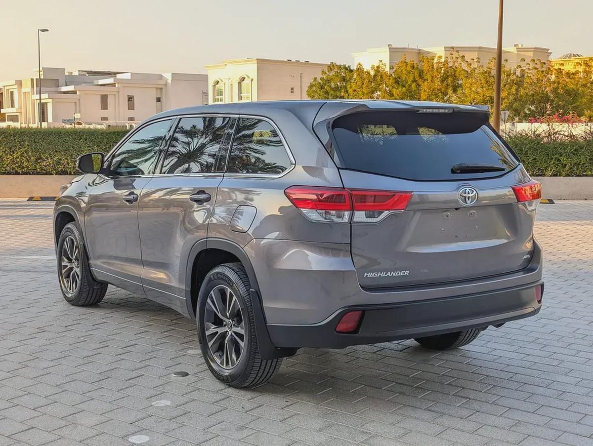 TOYOTA HIGHLANDER 2018 LE V6 3.5L 7 SEATER IN EXCELLENT CONDITION-13-13