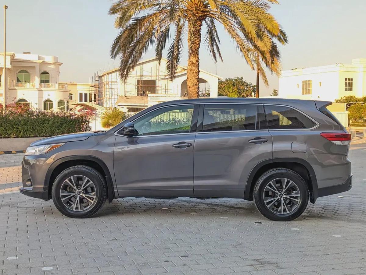 TOYOTA HIGHLANDER 2018 LE V6 3.5L 7 SEATER IN EXCELLENT CONDITION-14-14