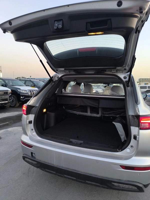 Mitsubishi Outlander 5P-M-LINE 2.5L SUV FWD 5Doors