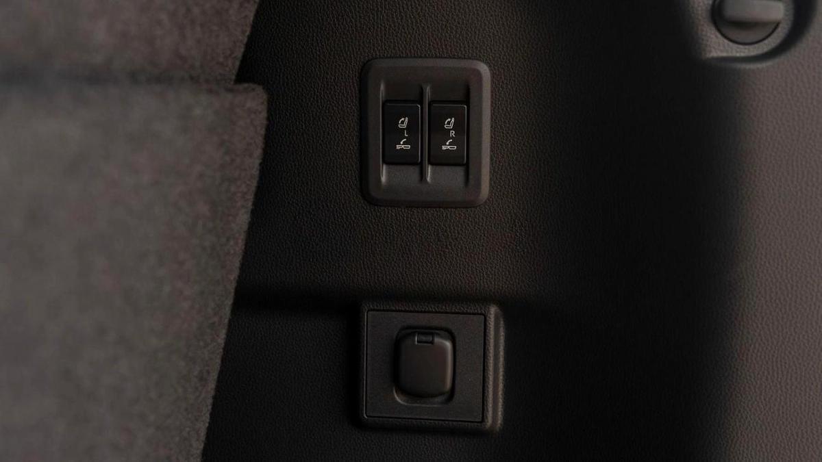 Toyota Prado Toyota Prado Premium 2.4L petrol MY 2025-11-11