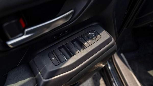 Toyota Prado Toyota Prado Premium 2.4L petrol MY 2025