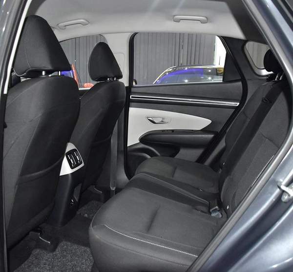 Hyundai Tucson ( 2023 Model ) in Grey Color GCC Specs