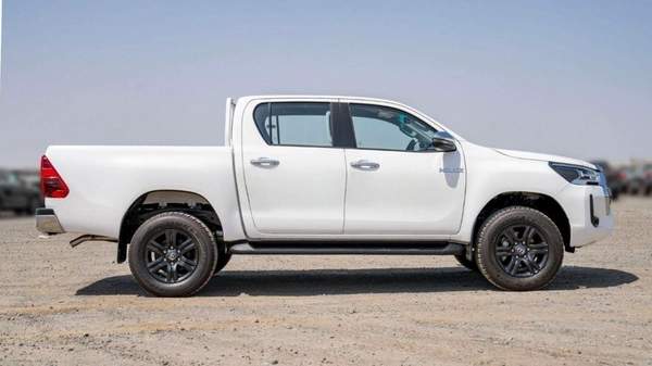 Toyota Hilux Toyota Hilux 2.4L Diesel AT Full Option 2025