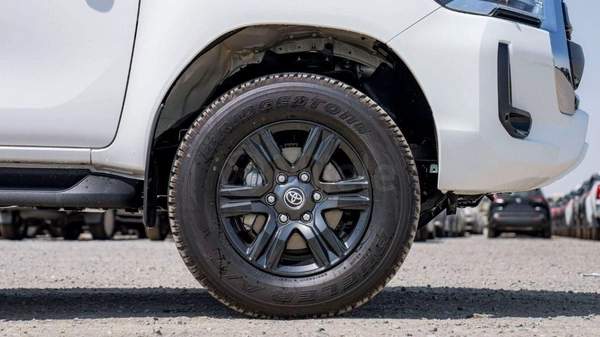 Toyota Hilux Toyota Hilux 2.4L Diesel AT Full Option 2025
