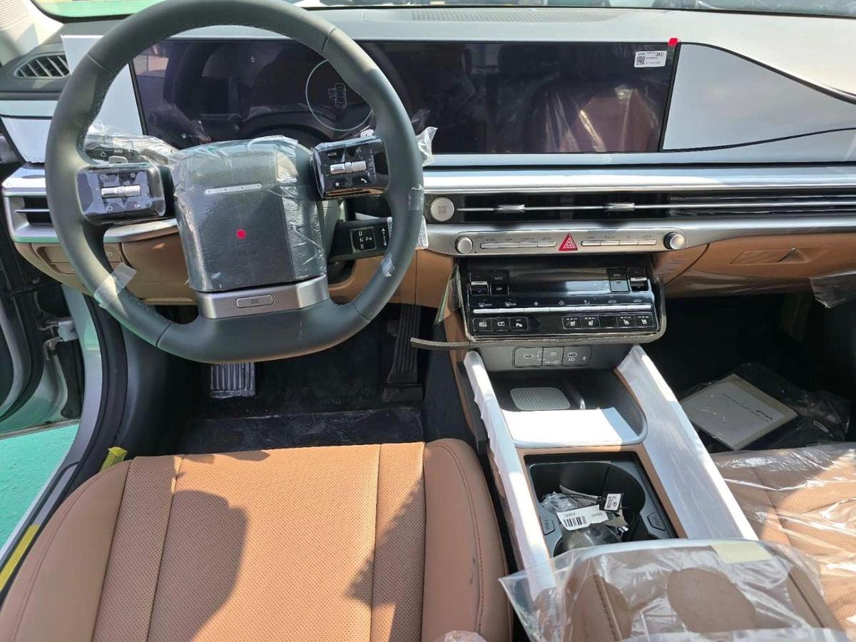 Hyundai Azera 3.5L V6 Premium-9-9