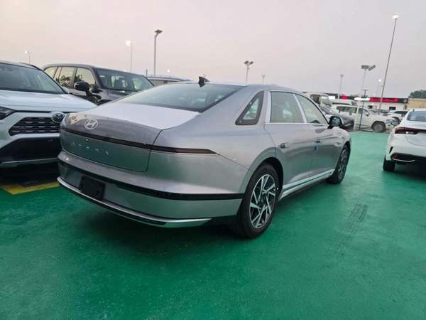 Hyundai Azera 3.5L V6 Premium