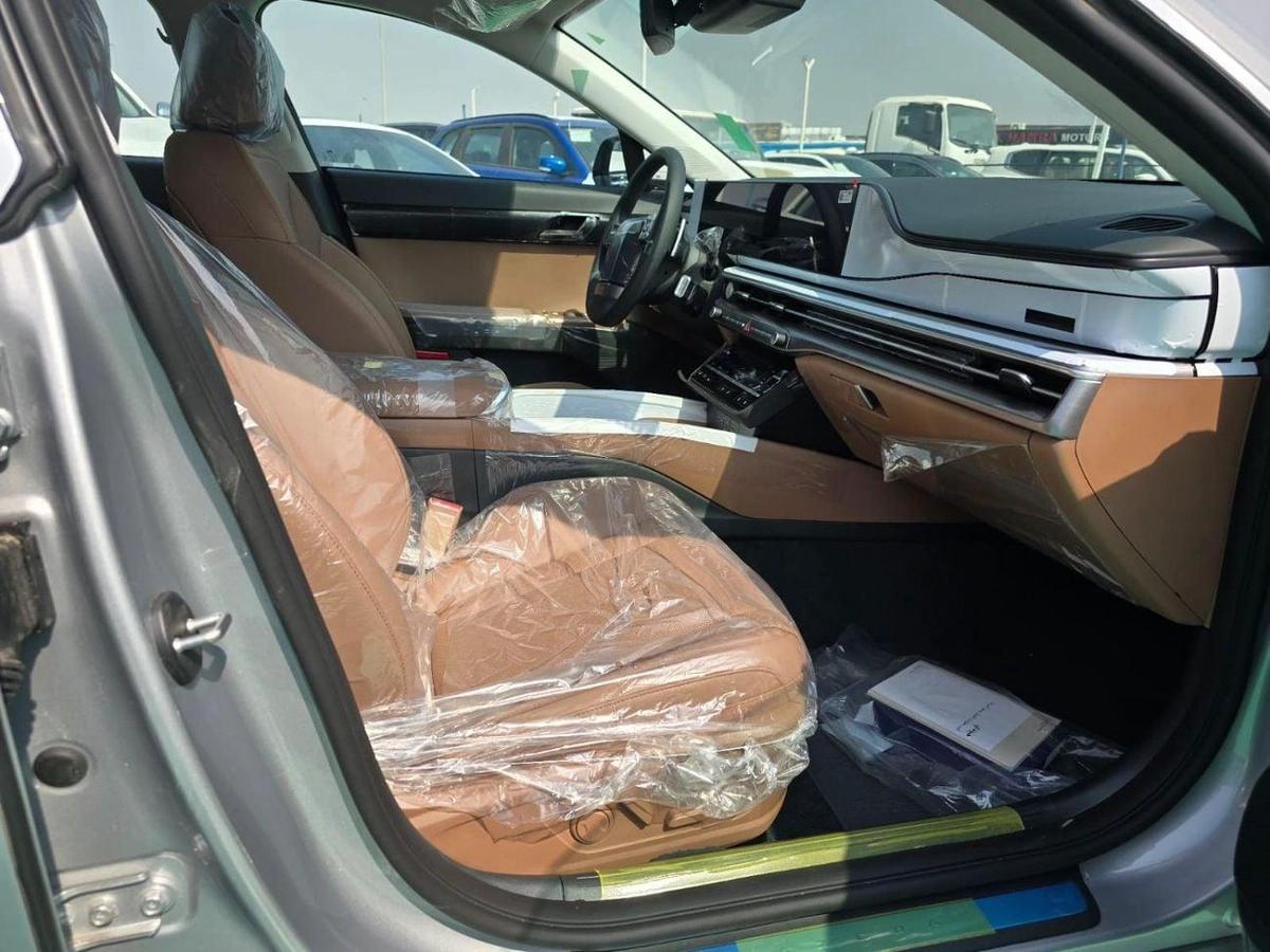 Hyundai Azera 3.5L V6 Premium-19-19