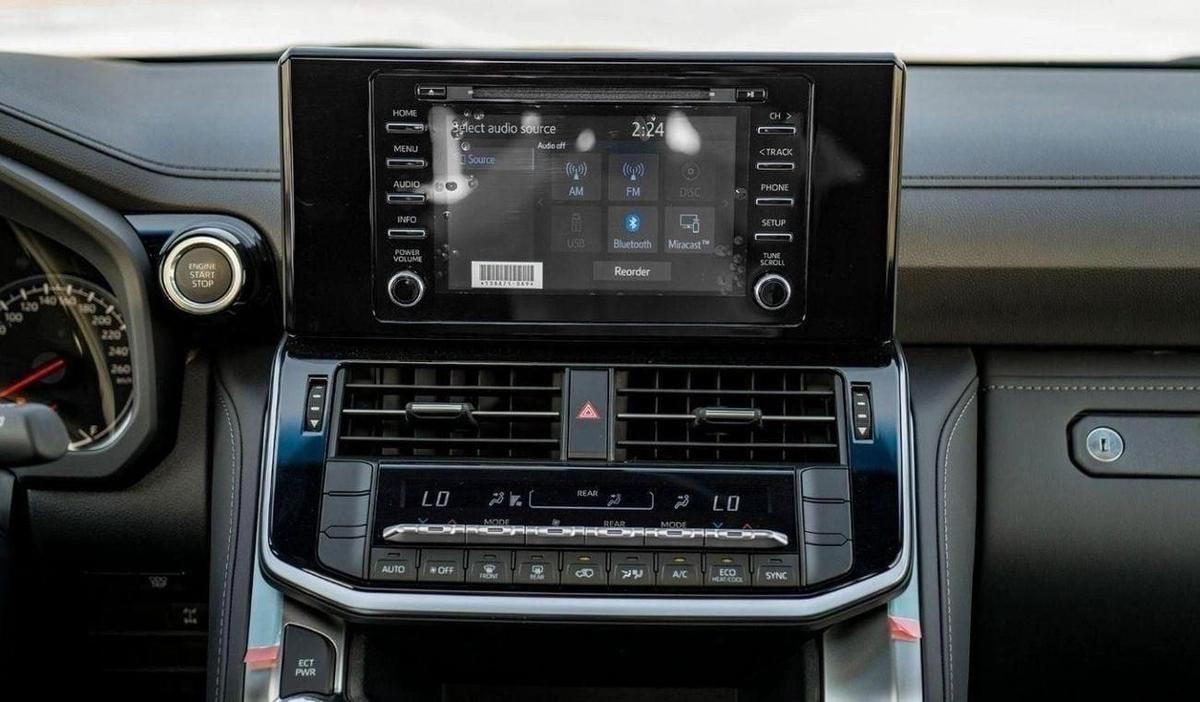 Toyota Land Cruiser LC300 VX 4.0P AT MY2024 – BLACK-12-12