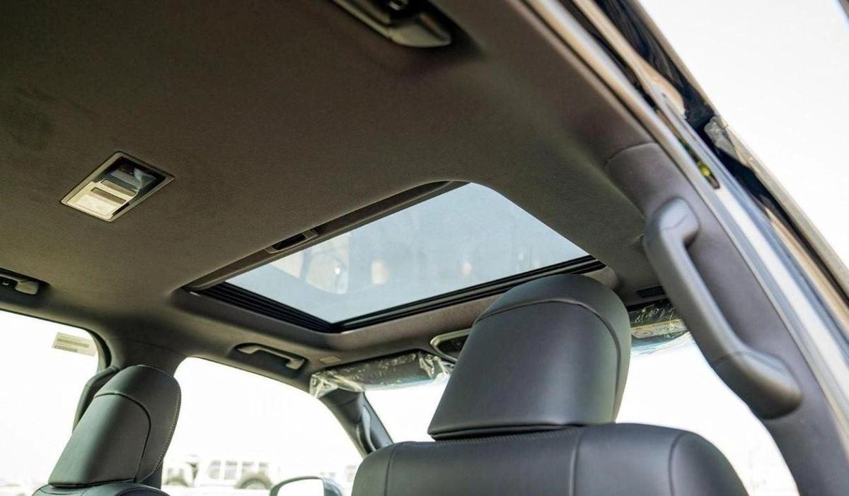 Toyota Land Cruiser LC300 VX 4.0P AT MY2024 – BLACK-16-16