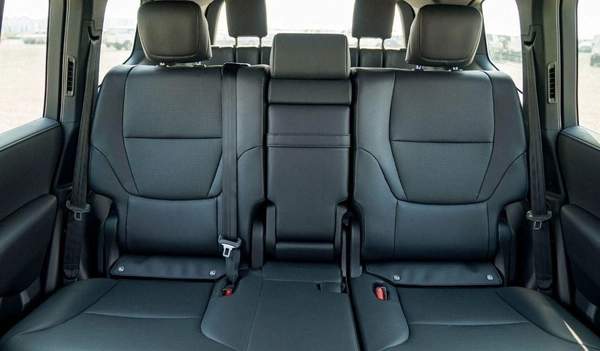Toyota Land Cruiser LC300 VX 4.0P AT MY2024 – BLACK